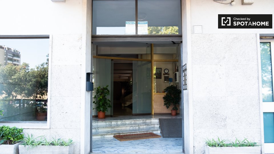 Immagine 4 di Ufficio in affitto  in Via Capitan Bavastro, 00154 Roma RM, Italy a Roma