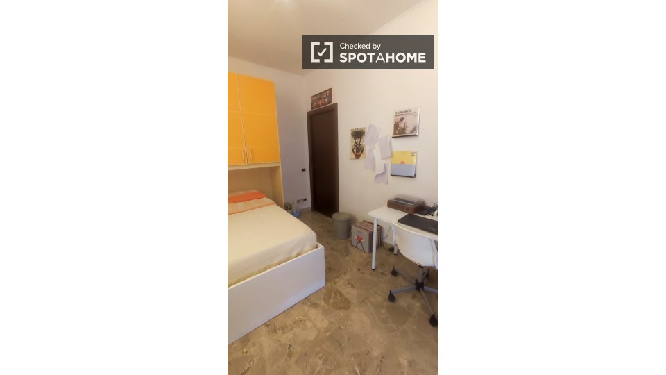 Immagine 17 di Camera condivisa in affitto  in Via Francesco Bianchi, 00133 Roma RM, Italy a Roma