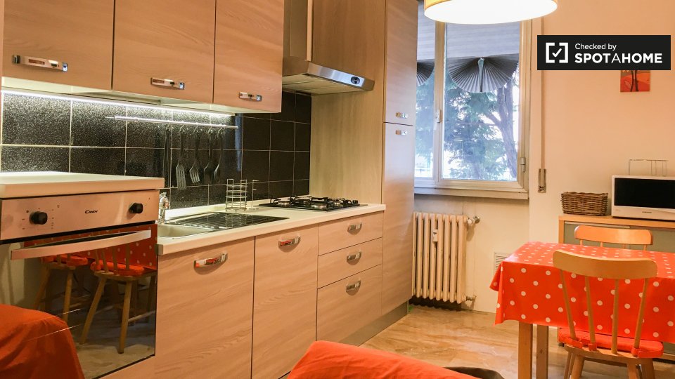 Immagine 1 di Appartamento in affitto  in Via Bernardino Verro a Milano