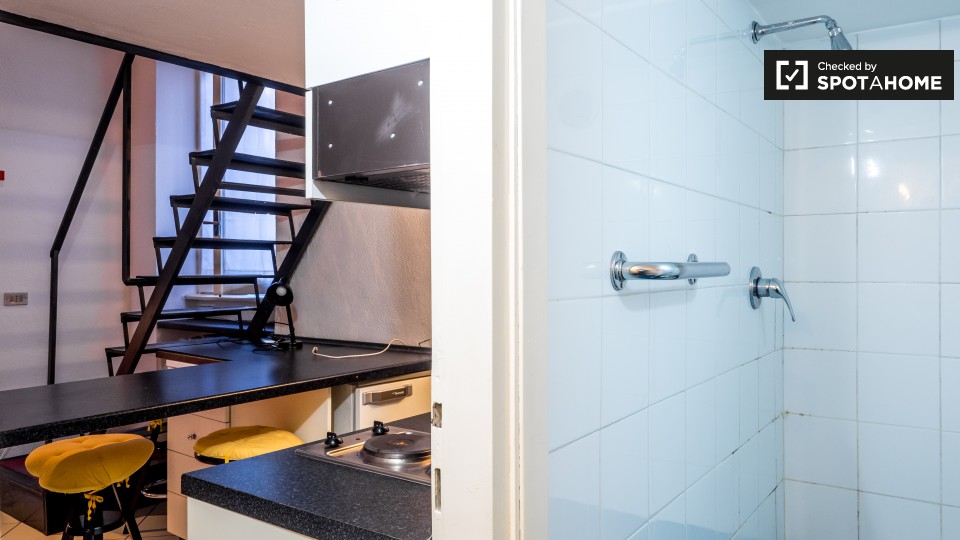 Immagine 11 di Ufficio in affitto  in Viale Washington a Milano