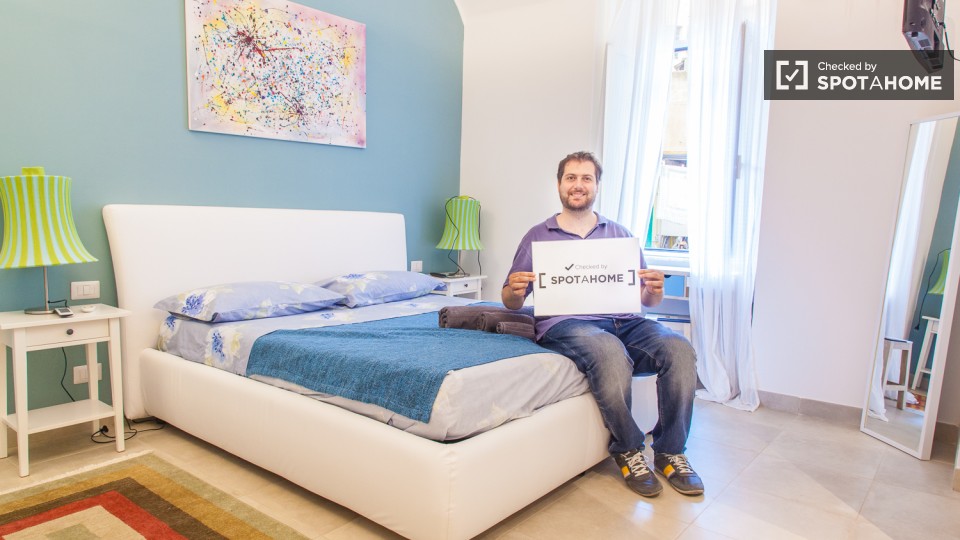 Immagine 4 di Camera condivisa in affitto  in Via Amerigo Vespucci a Roma