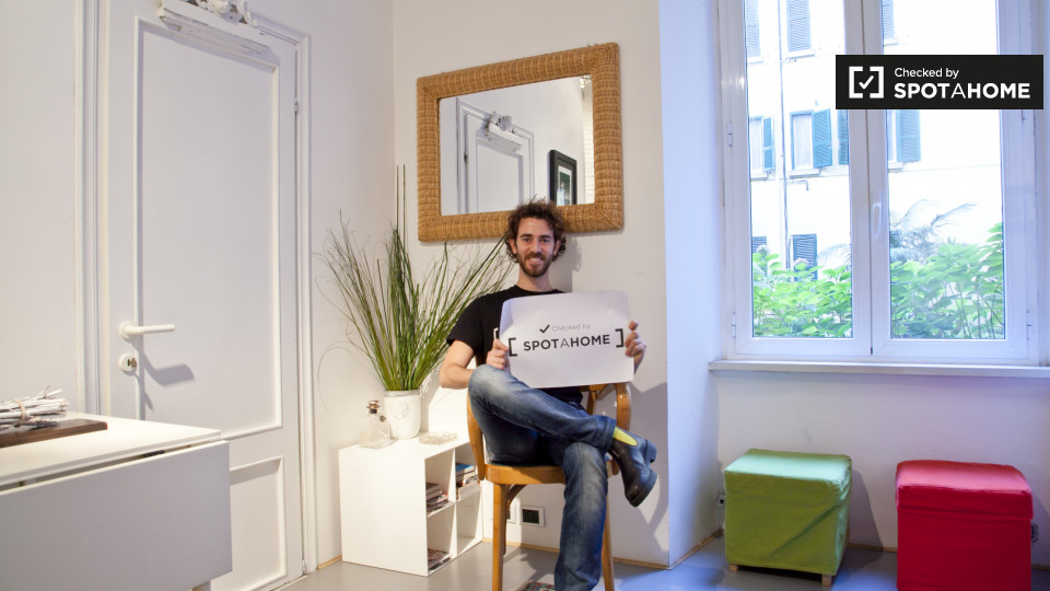 Immagine 5 di Ufficio in affitto  in Via La Spezia a Roma