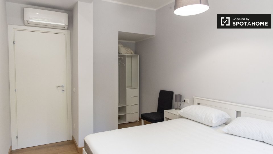 Immagine 15 di Appartamento in affitto  in Via Alessandria a Roma