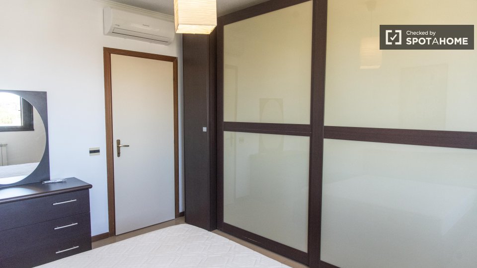 Immagine 5 di Appartamento in affitto  in Viale dei Caduti per la Resistenza a Roma