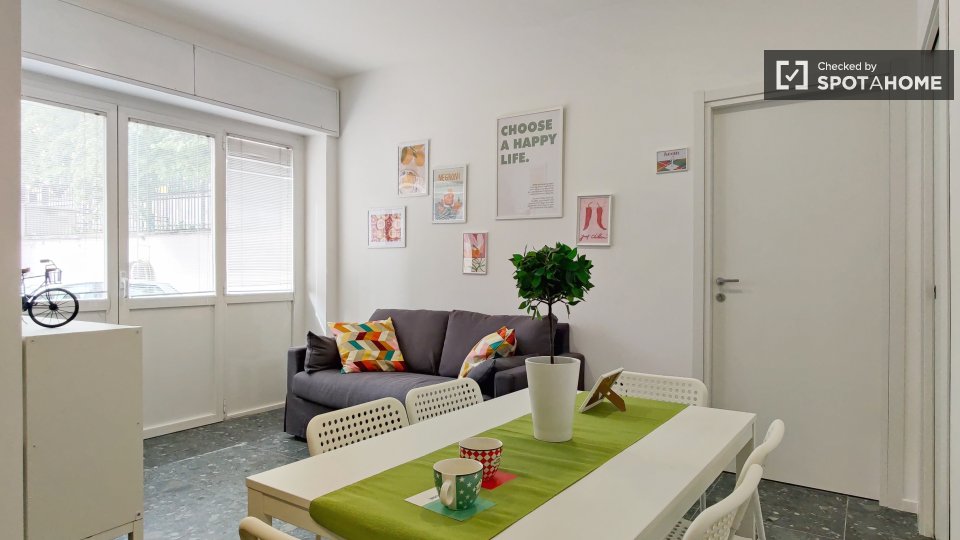 Immagine 3 di Camera condivisa in affitto  in Via Monte S. Genesio a Milano