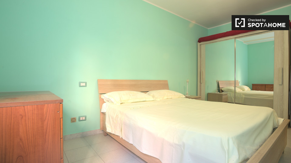 Immagine 10 di Appartamento in affitto  in Via Servigliano a Roma