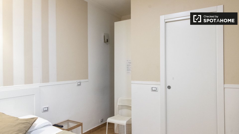 Immagine 11 di Ufficio in affitto  in Via Giuseppe Luigi Passalacqua a Roma