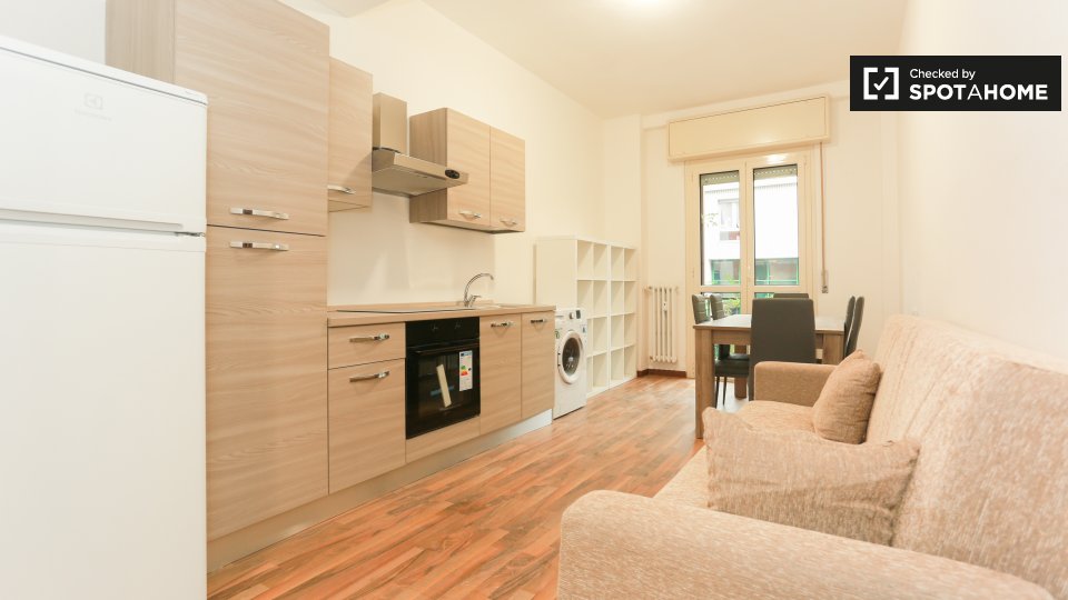 Immagine 7 di Camera condivisa in affitto  in Via Umberto Fogagnolo a Sesto San Giovanni