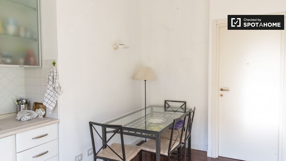 Immagine 11 di Camera condivisa in affitto  in Via Baldassarre Orero, 00159 Roma RM, Italy a Roma