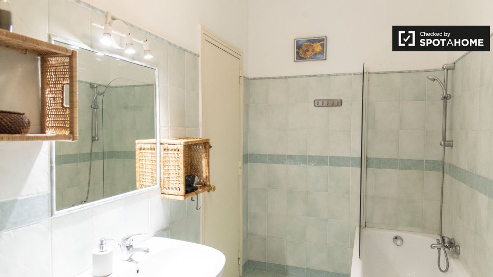 Immagine 8 di Appartamento in affitto  in Via della Balduina a Roma