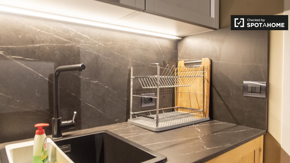 Immagine 3 di Ufficio in affitto  in Via Angelo Secchi a Roma