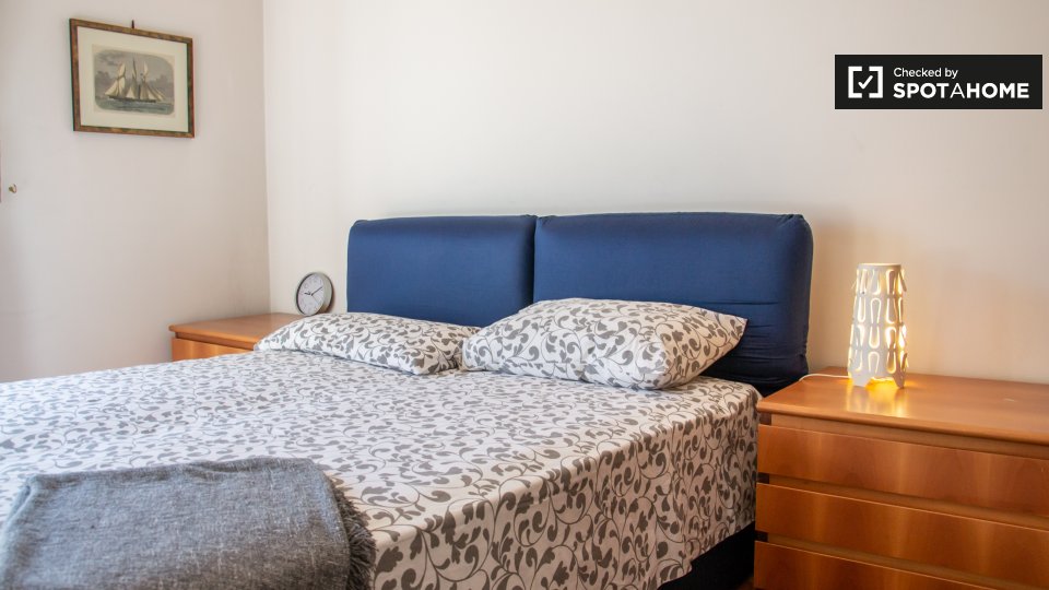 Immagine 14 di Appartamento in affitto  in Via Desenzano a Milano