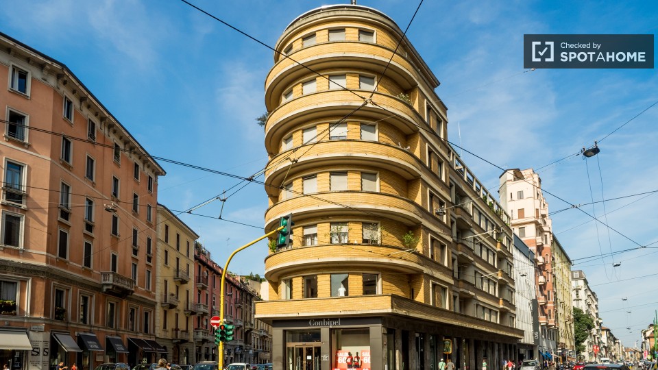 Immagine 18 di Ufficio in affitto  in Via Cuneo a Milano