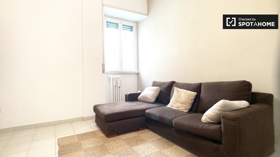 Immagine 1 di Appartamento in affitto  in Viale dei Quattro Venti, 00152 Roma RM, Italy a Roma