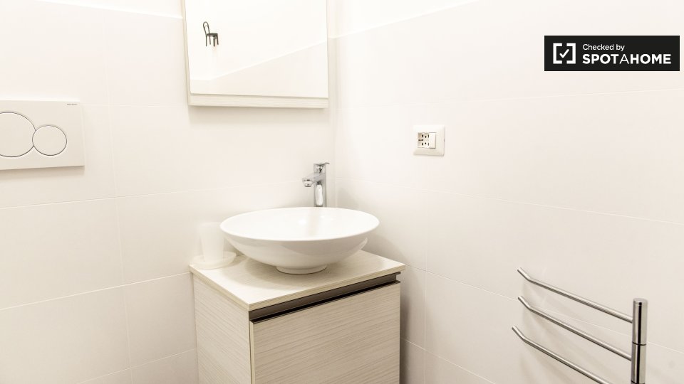 Immagine 18 di Camera condivisa in affitto  in Via Nomentana a Roma