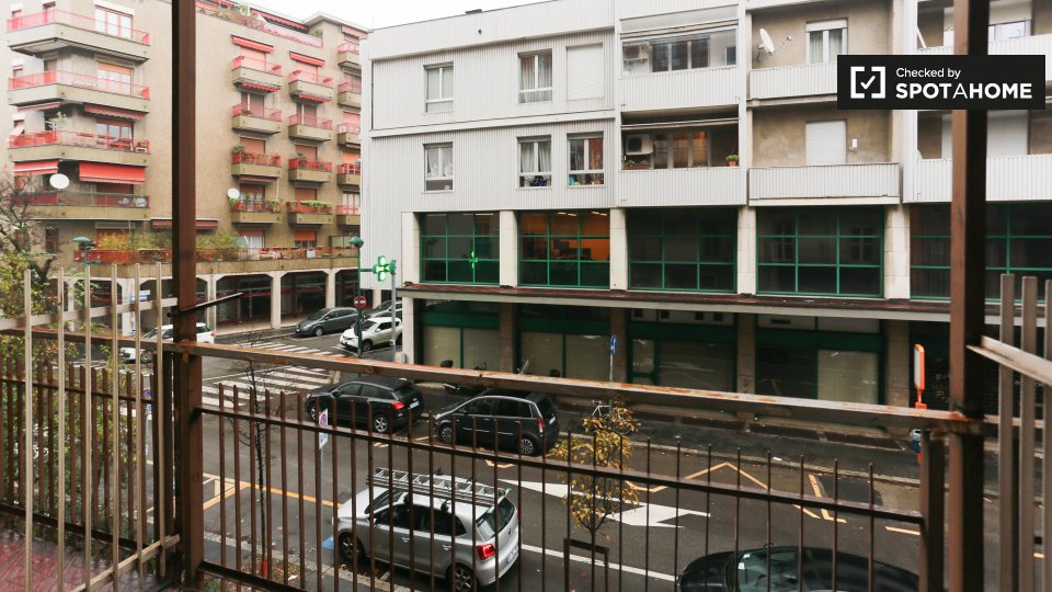 Immagine 17 di Camera condivisa in affitto  in Via Umberto Fogagnolo a Sesto San Giovanni