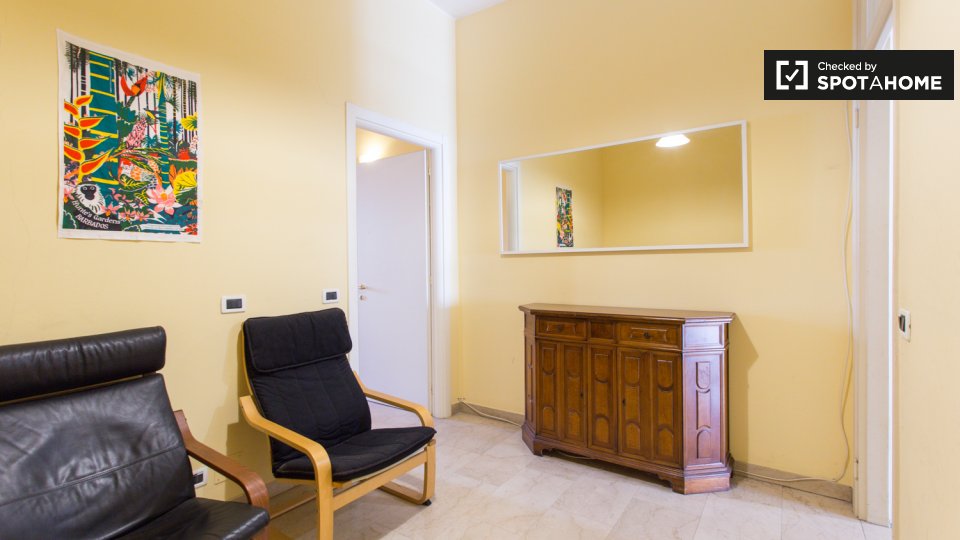 Immagine 8 di Camera condivisa in affitto  in Largo Isabella d'Aragona a Milano