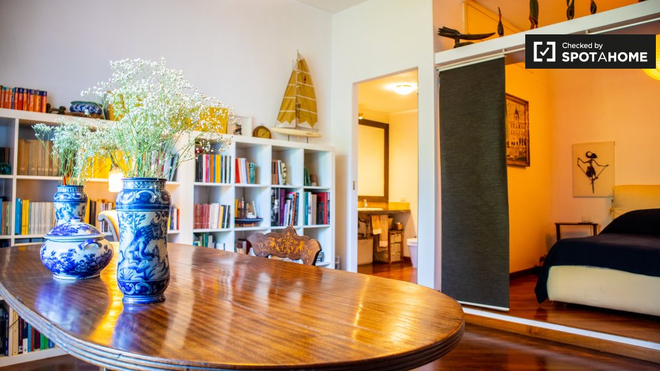 Immagine 6 di Appartamento in affitto  in Via Garibaldi, 89, 00165 Roma RM, Italy a Roma