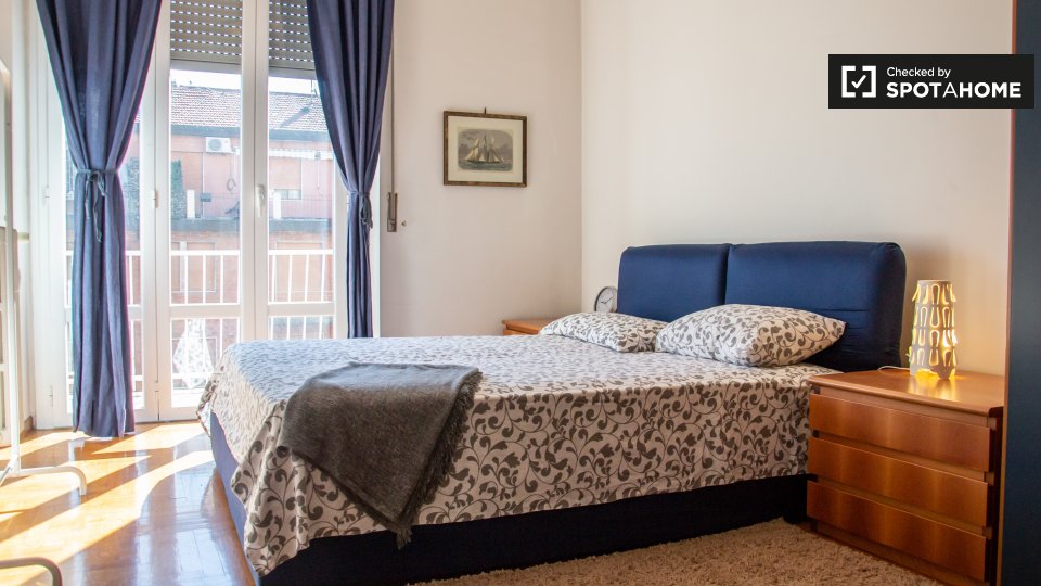 Immagine 13 di Appartamento in affitto  in Via Desenzano a Milano