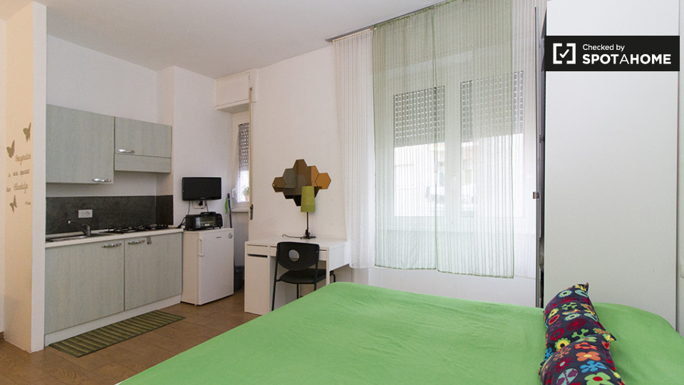 Immagine 3 di Ufficio in affitto  in Via Ravenna a Milano