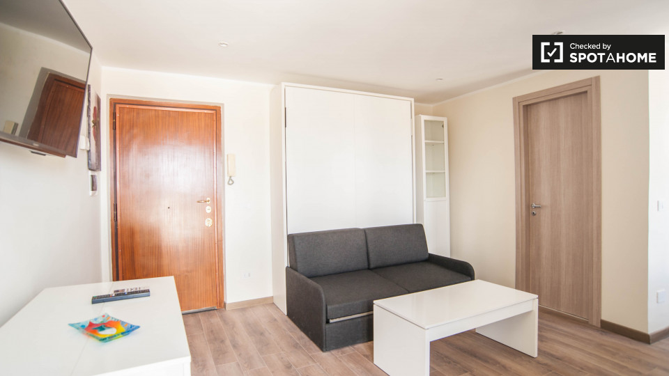 Immagine 3 di Ufficio in affitto  in Via Teodolfo Mertel a Roma