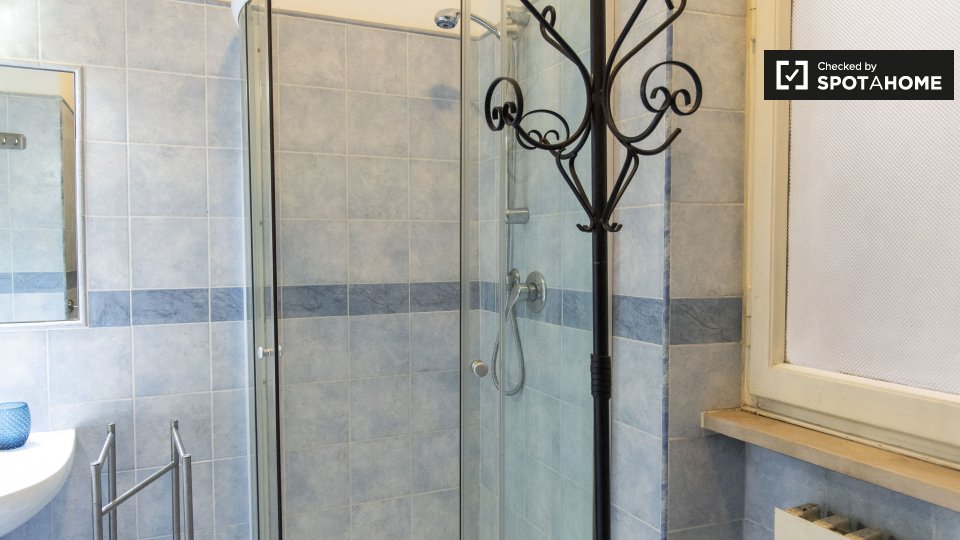 Immagine 13 di Appartamento in affitto  in Via della Balduina a Roma