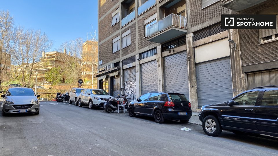 Immagine 19 di Appartamento in affitto  in Via Filippo Chiappini a Roma