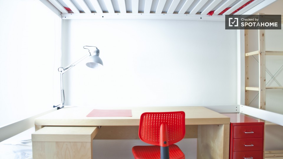 Immagine 4 di Camera condivisa in affitto  in Viale Libia a Roma