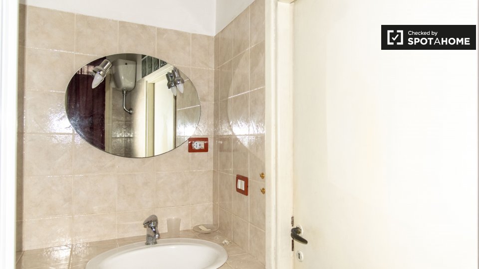 Immagine 10 di Ufficio in affitto  in Via dei Gigli d'Oro a Roma