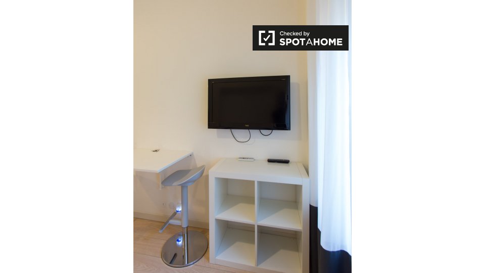 Immagine 6 di Ufficio in affitto  in Via Goffredo Sigieri, 20135 Milano MI, Italy a Milano