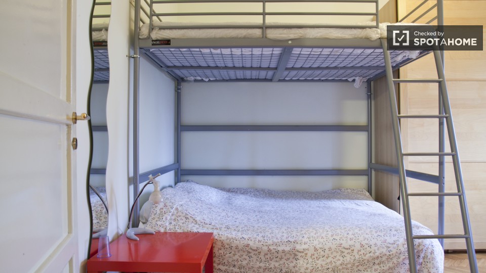 Immagine 1 di Camera condivisa in affitto  in Via Tiburtina a Roma