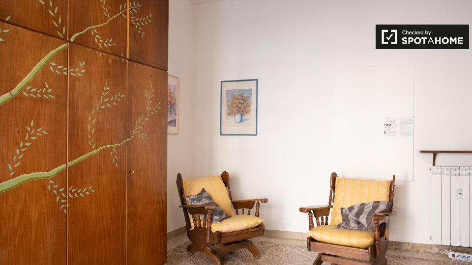 Immagine 14 di Camera condivisa in affitto  in Via Gabriello Chiabrera a Roma