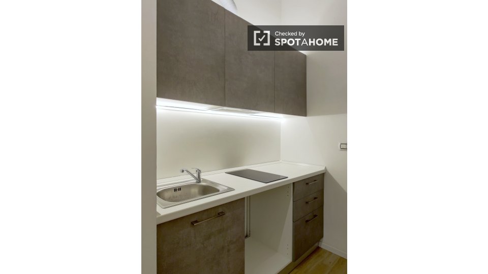 Immagine 14 di Camera condivisa in affitto  in Via Mac Mahon a Milano