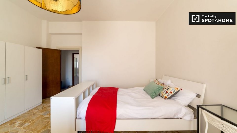 Immagine 4 di Camera condivisa in affitto  in Viale dei Mille a Firenze