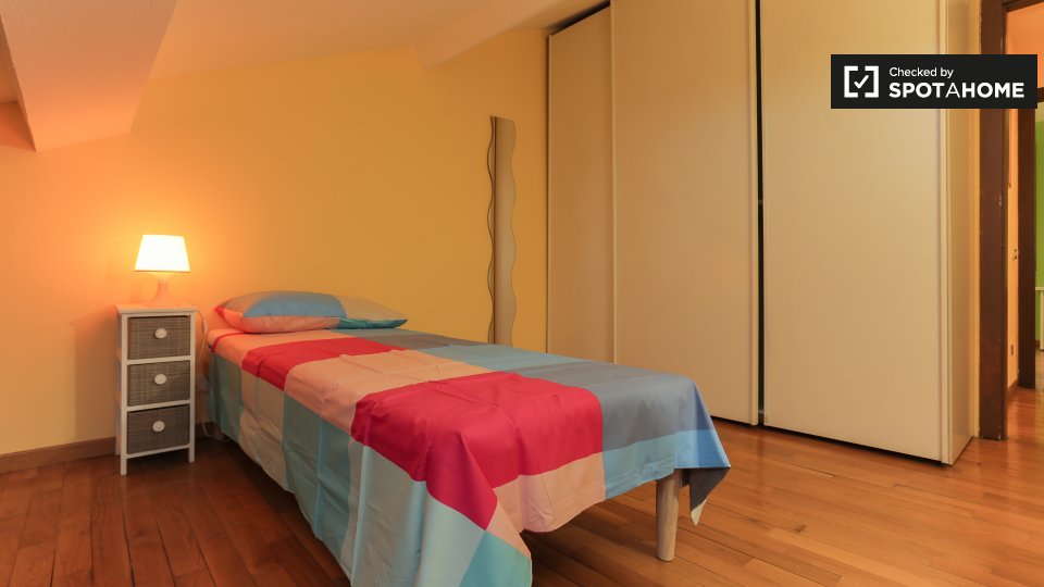 Immagine 3 di Camera condivisa in affitto  in Via Giuseppe Broggi, 20129 Milano MI, Italy a Milano