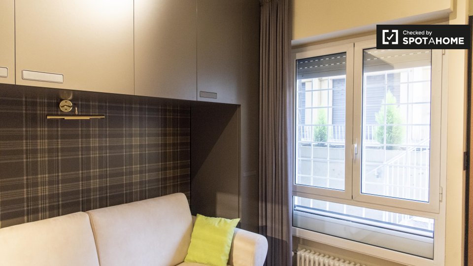 Immagine 9 di Ufficio in affitto  in Via Angelo Secchi a Roma