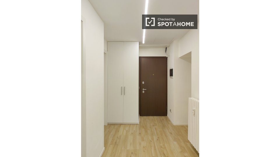 Immagine 16 di Camera condivisa in affitto  in Via Mac Mahon a Milano