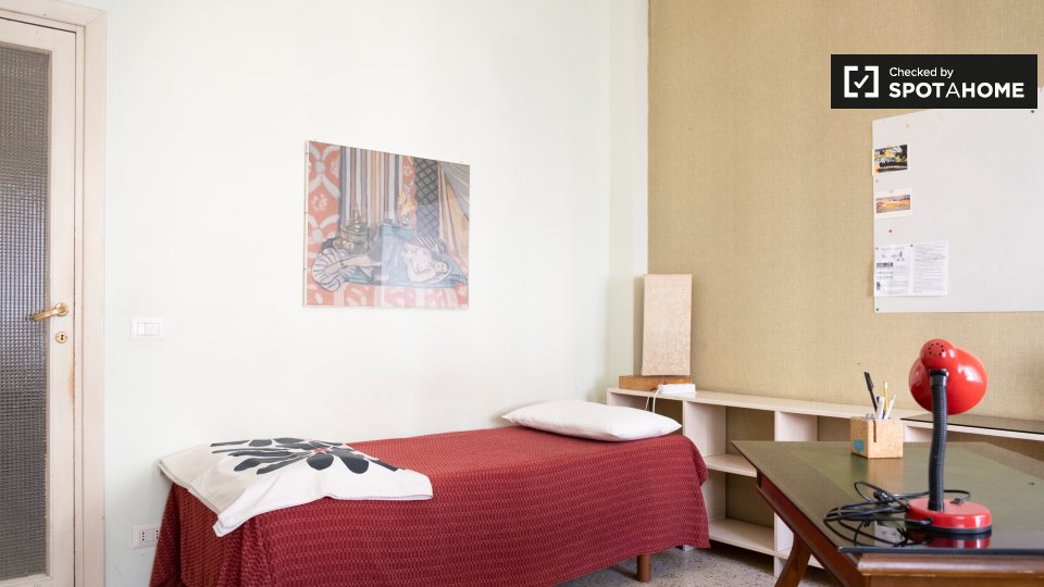 Immagine 6 di Camera condivisa in affitto  in Via Gabriello Chiabrera a Roma