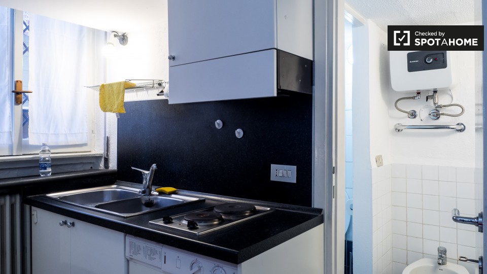 Immagine 10 di Ufficio in affitto  in Viale Washington a Milano