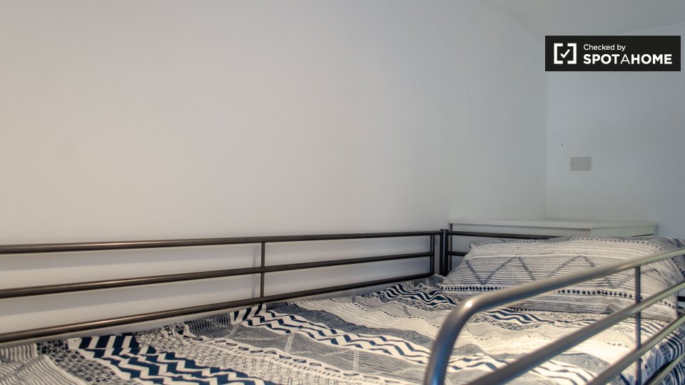 Immagine 5 di Camera condivisa in affitto  in Circonvallazione Nomentana a Roma