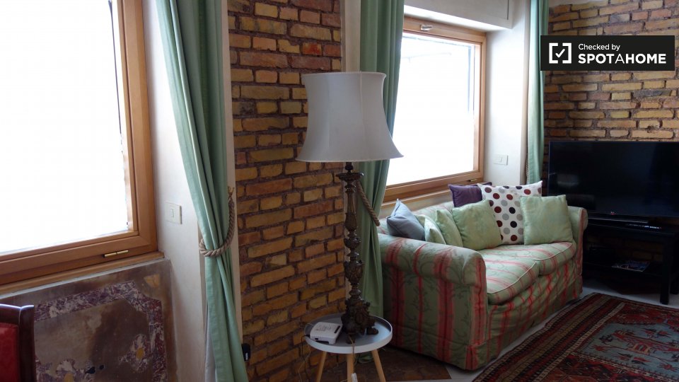 Immagine 2 di Appartamento in affitto  in Via della VII Coorte a Roma