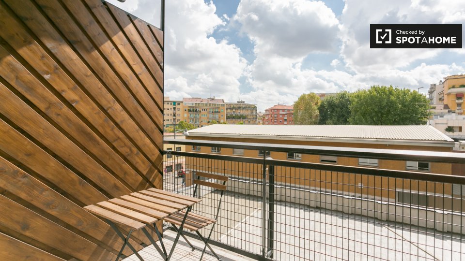 Immagine 12 di Ufficio in affitto  in Via Tristano Calco a Milano