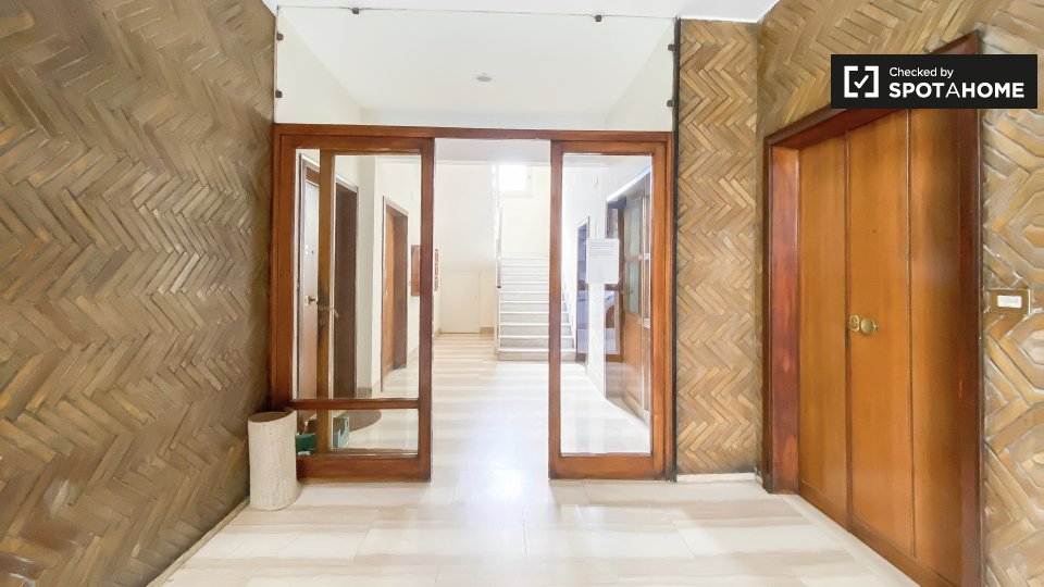 Immagine 17 di Appartamento in affitto  in Via Filippo Chiappini a Roma