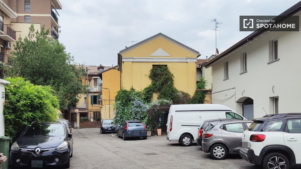 Immagine 15 di Appartamento in affitto  in Via Giovanni Ameglio a Milano