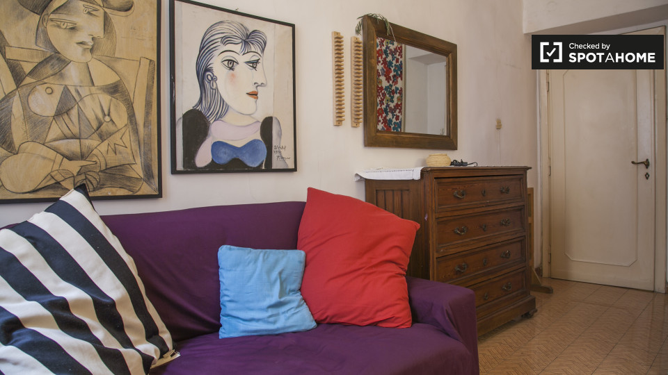 Immagine 5 di Ufficio in affitto  in Via del Boschetto a Roma