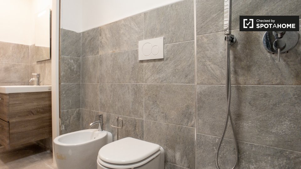 Immagine 18 di Appartamento in affitto  in Via Cicco Simonetta, 20123 Milano MI, Italy a Milano