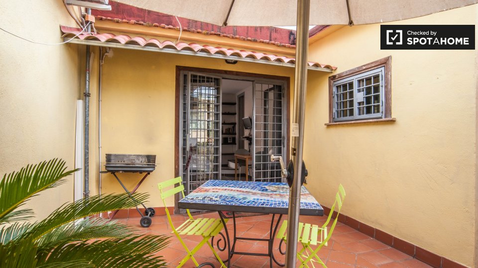 Immagine 13 di Ufficio in affitto  in Via Luigi Pianciani, 00185 Roma RM, Italy a Roma