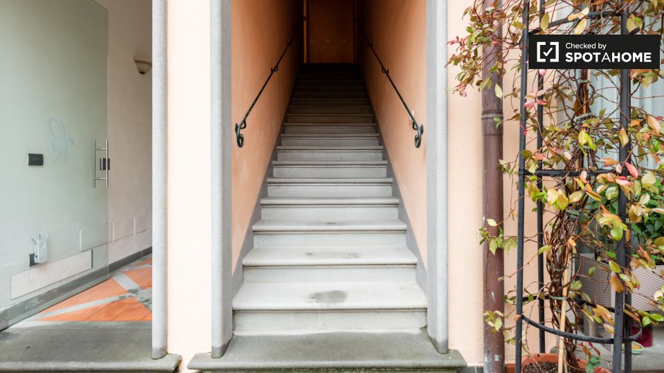 Immagine 16 di Appartamento in affitto  in Via Ghibellina a Firenze