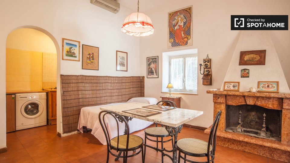 Immagine 1 di Appartamento in affitto  in Via dei Gonzaga a Roma