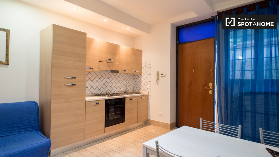 Immagine 8 di Ufficio in affitto  in Via Filippo Bernardini a Roma